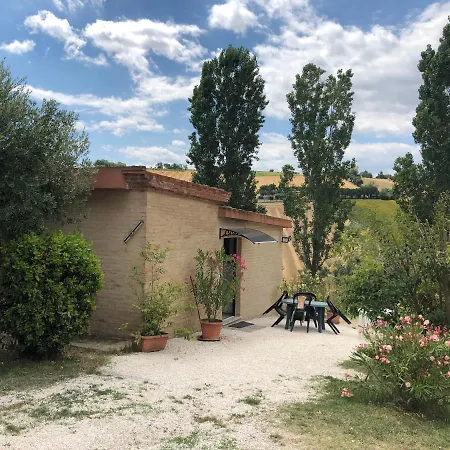 La Casetta Di Campagna منزل ريفي *